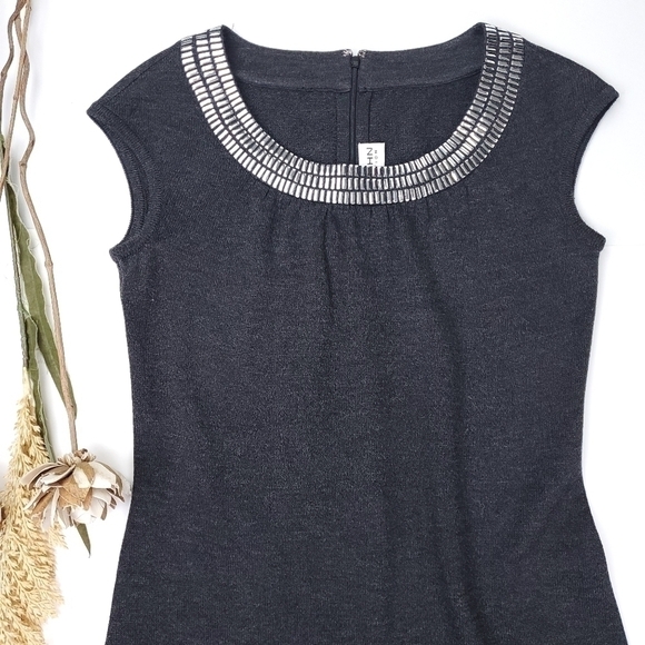 St. John Collection Charcoal Silver Sheath Dress 6 - Picture 5 of 12